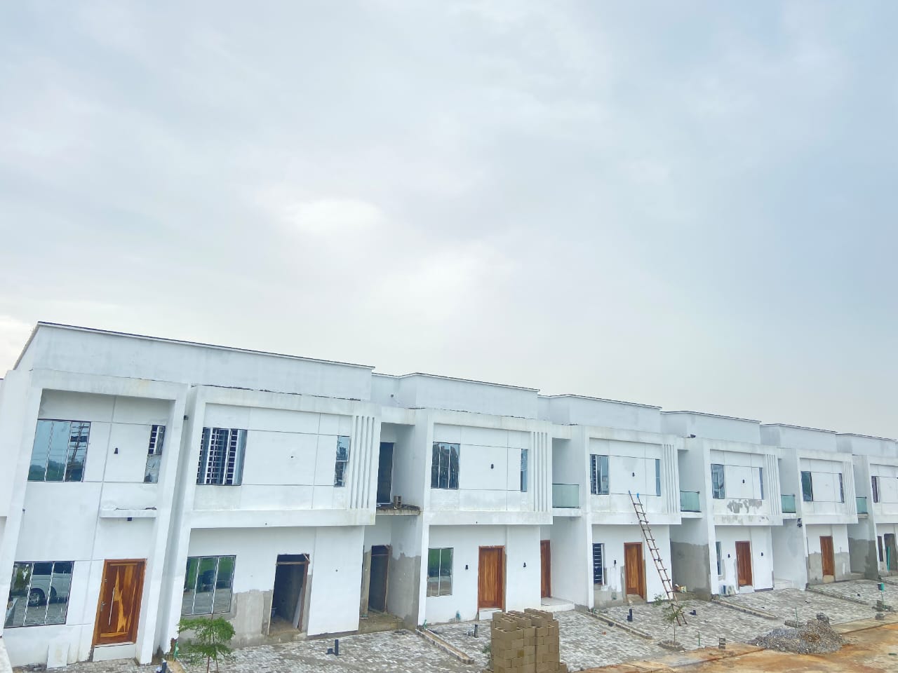 ATCO Homes: ANGLEBLUE ESTATE - 3 Bedroom Terrace + Mini Flat.