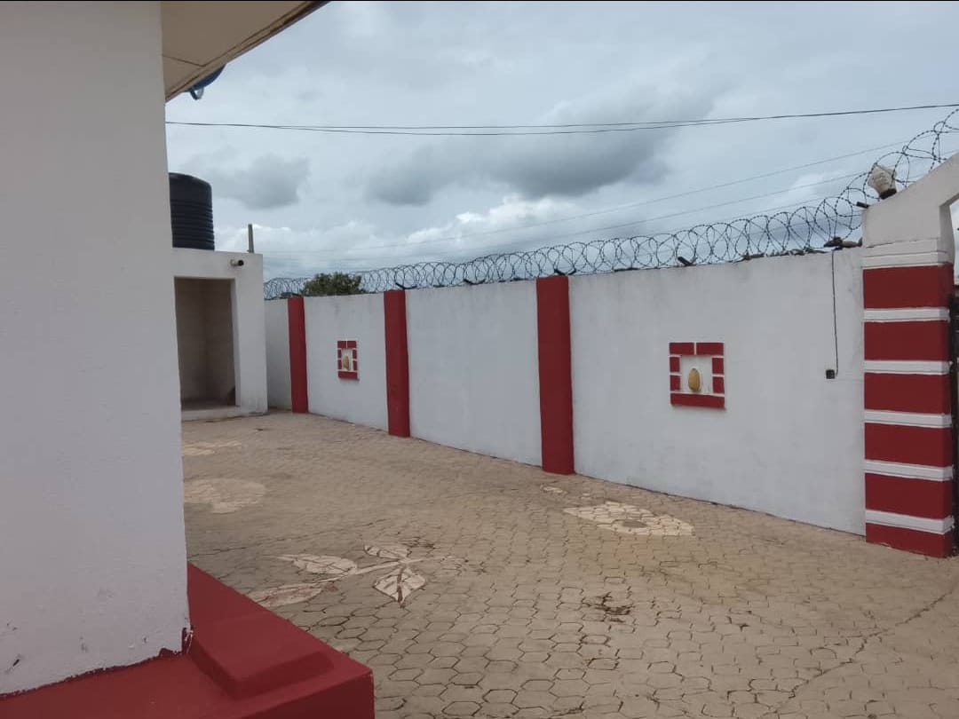 8 Bedroom Duplex and 3 Room & Parlour Self contain.