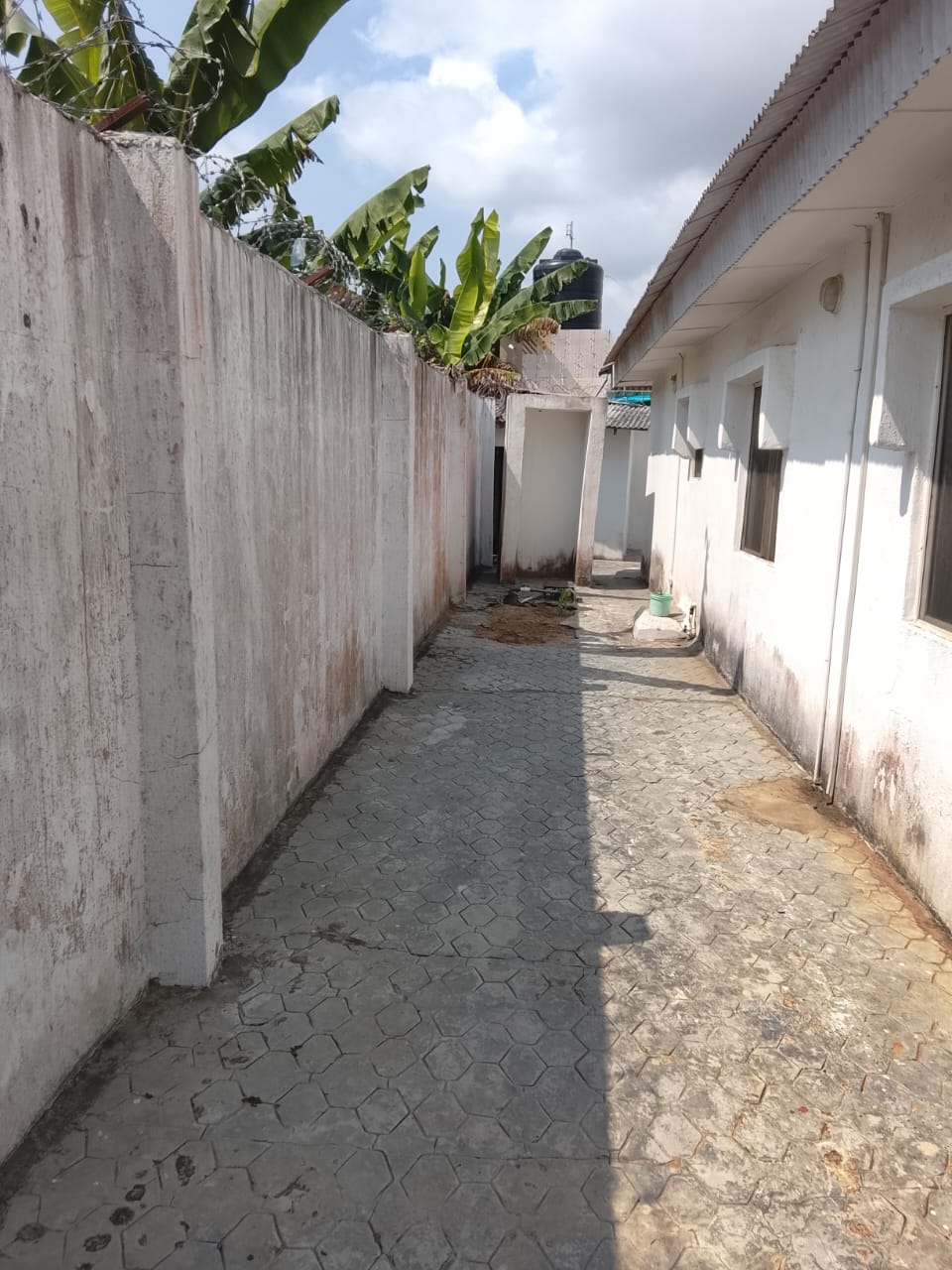 5 Bedroom Bungalow (Self compound).