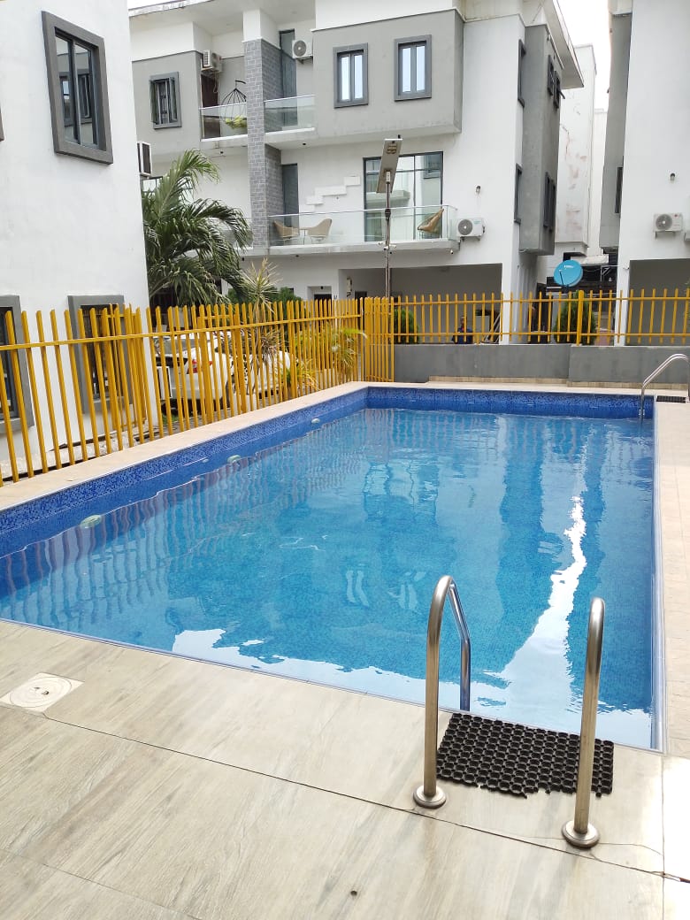 4 Bedroom Duplex for SALE: