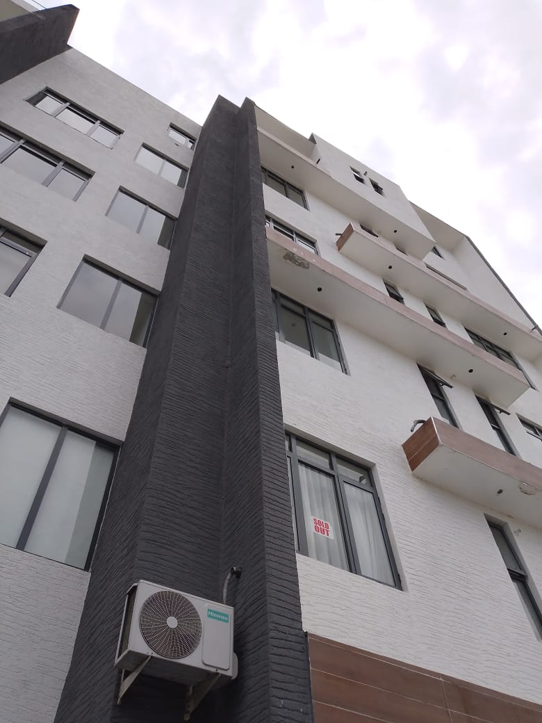 3 Bedroom Flat for SALE at Lamorde Apartment:
