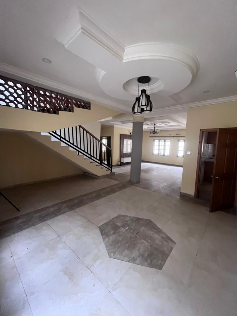 5 Bedroom Detached Duplex for SALE: