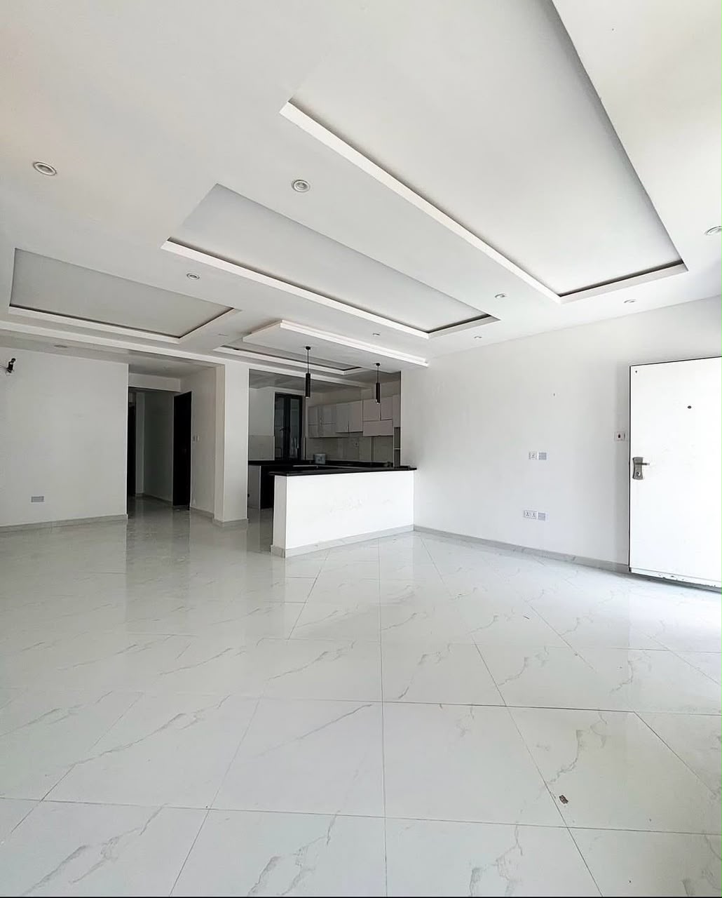 2 Bedrooms Apartment