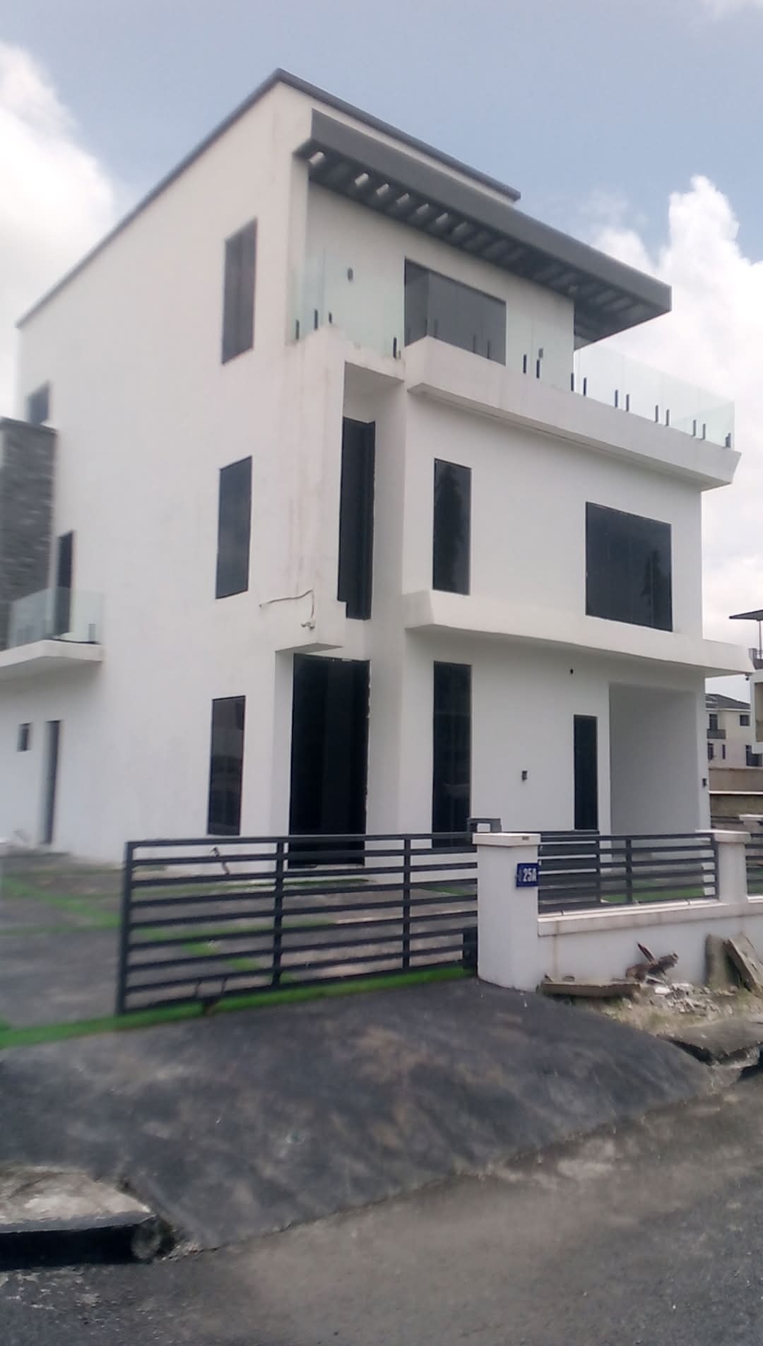 4 Bedroom Fully Detached Duplex