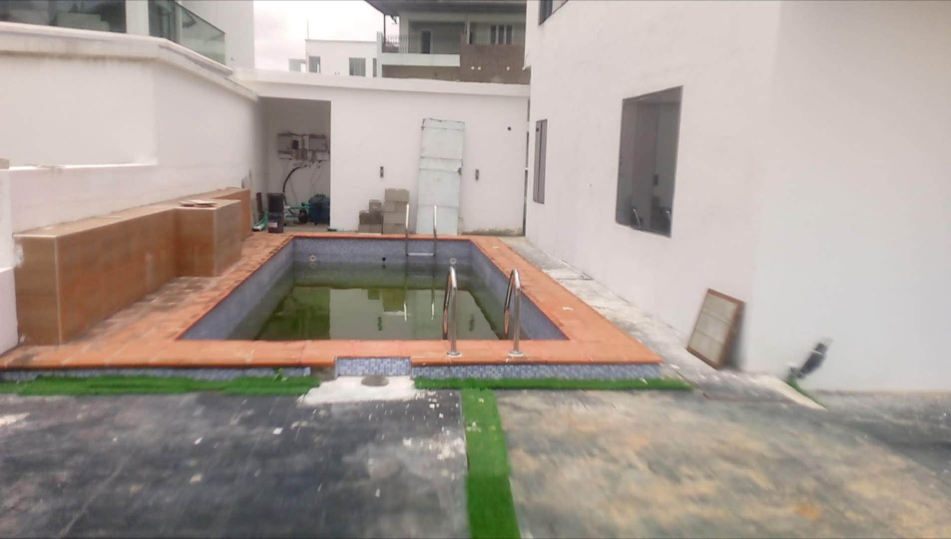 4 Bedroom Fully Detached Duplex