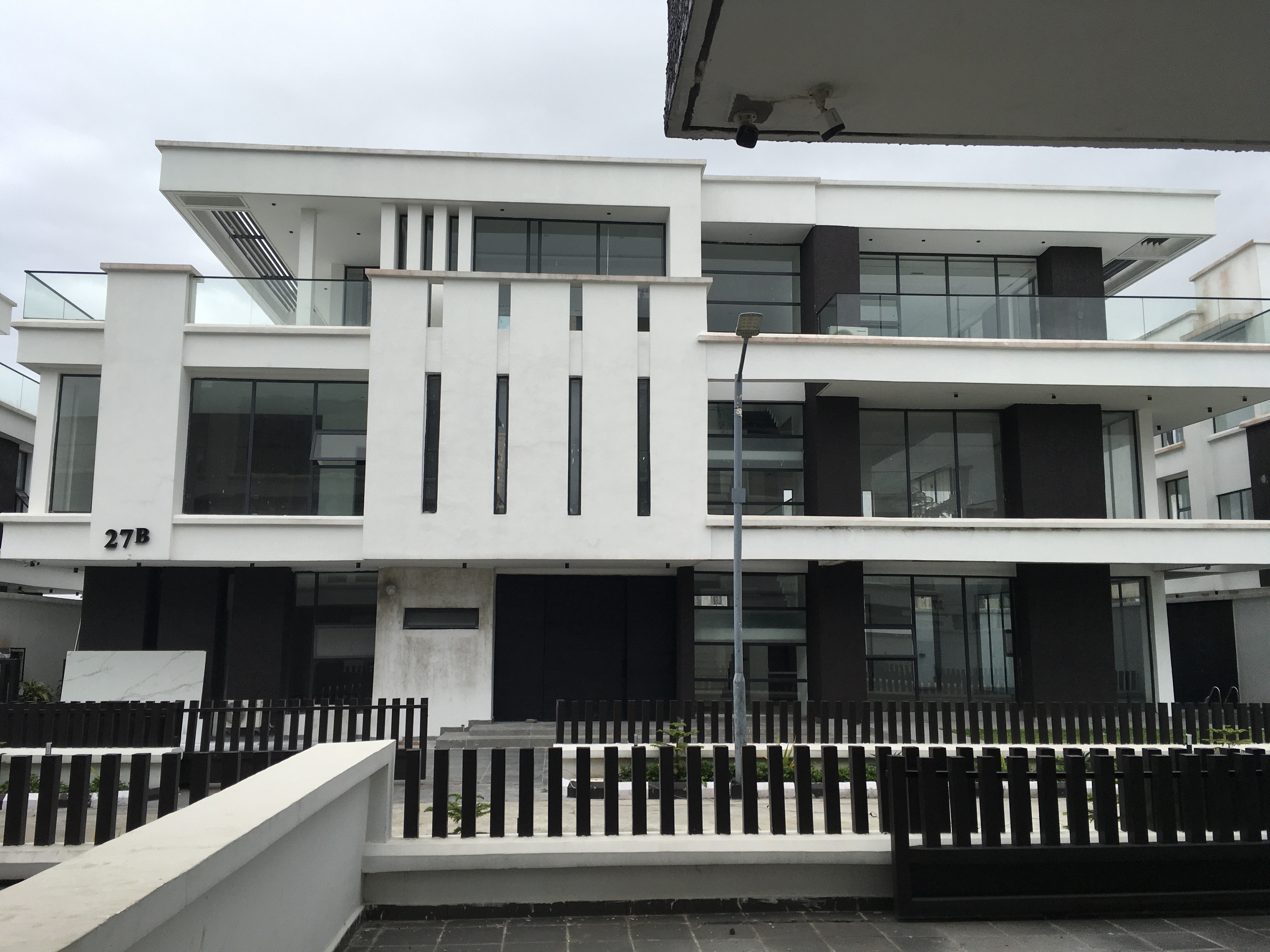 5 Bedroom studio Duplex with BQ