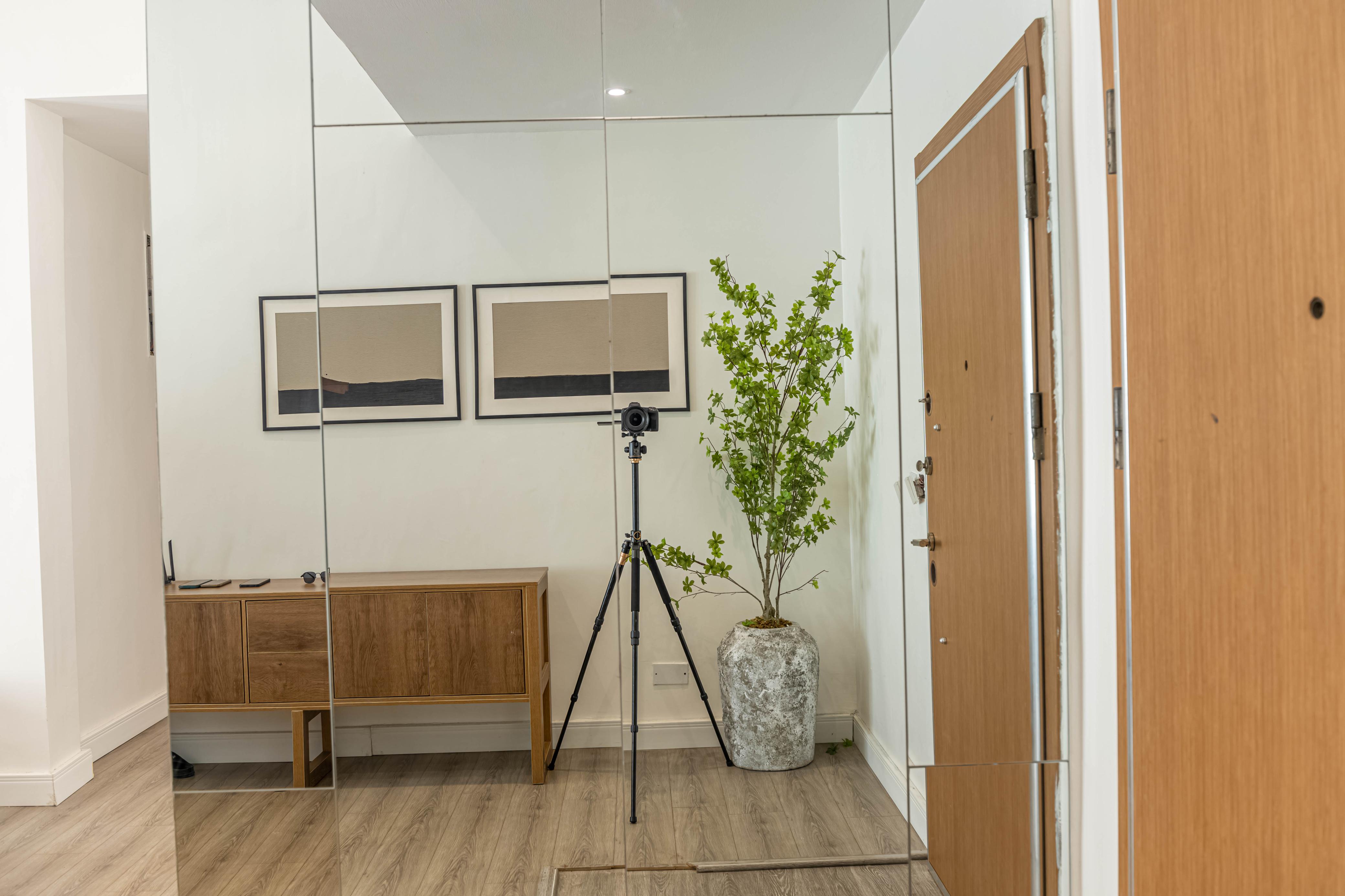 3 Bedroom Furnished Flat for SALE:
