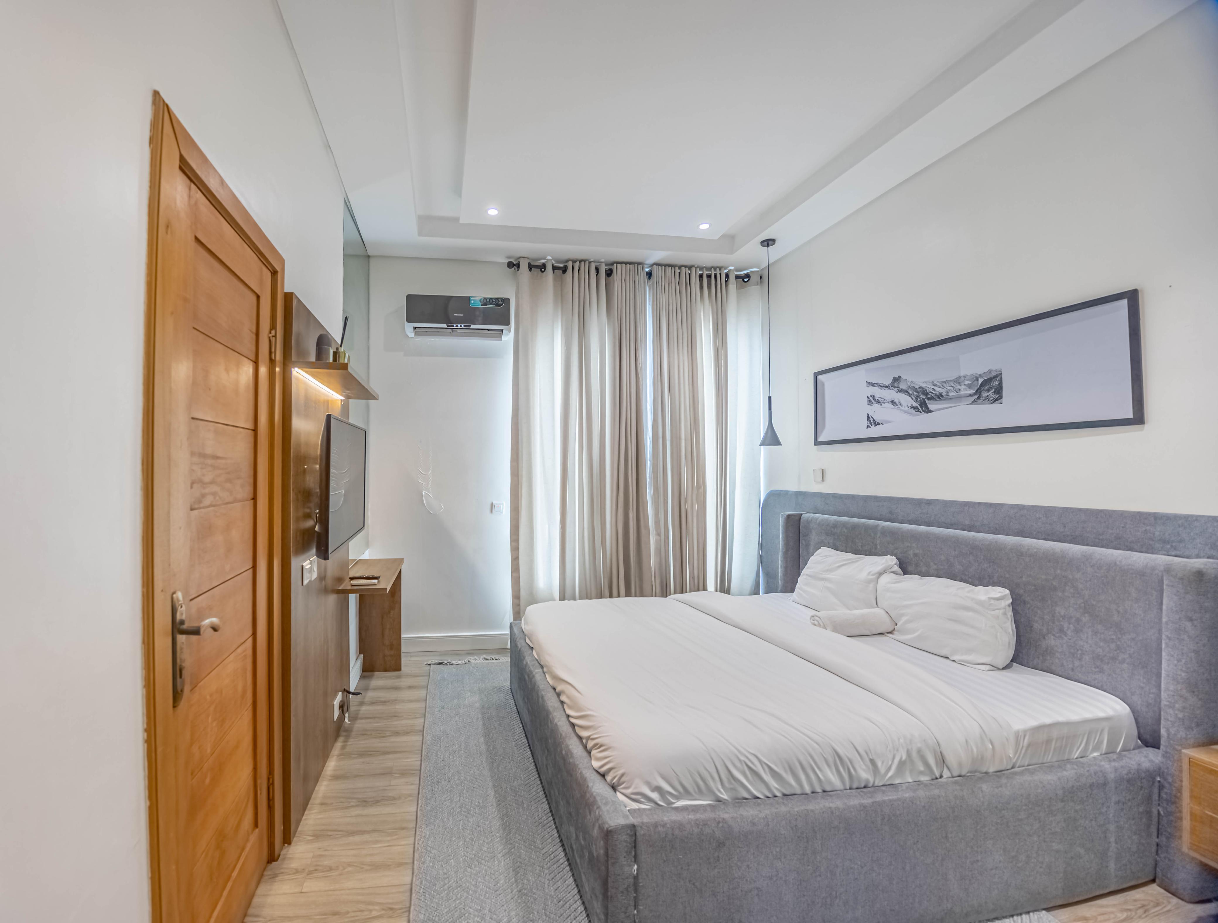 3 Bedroom Unfurnished Flat for SALE: