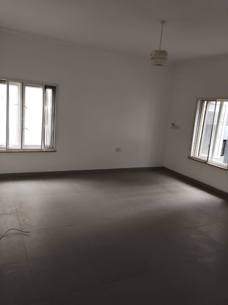 3 Bedroom Flat for SALE:
