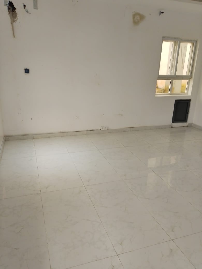 2 Bedroom Flat for SALE: