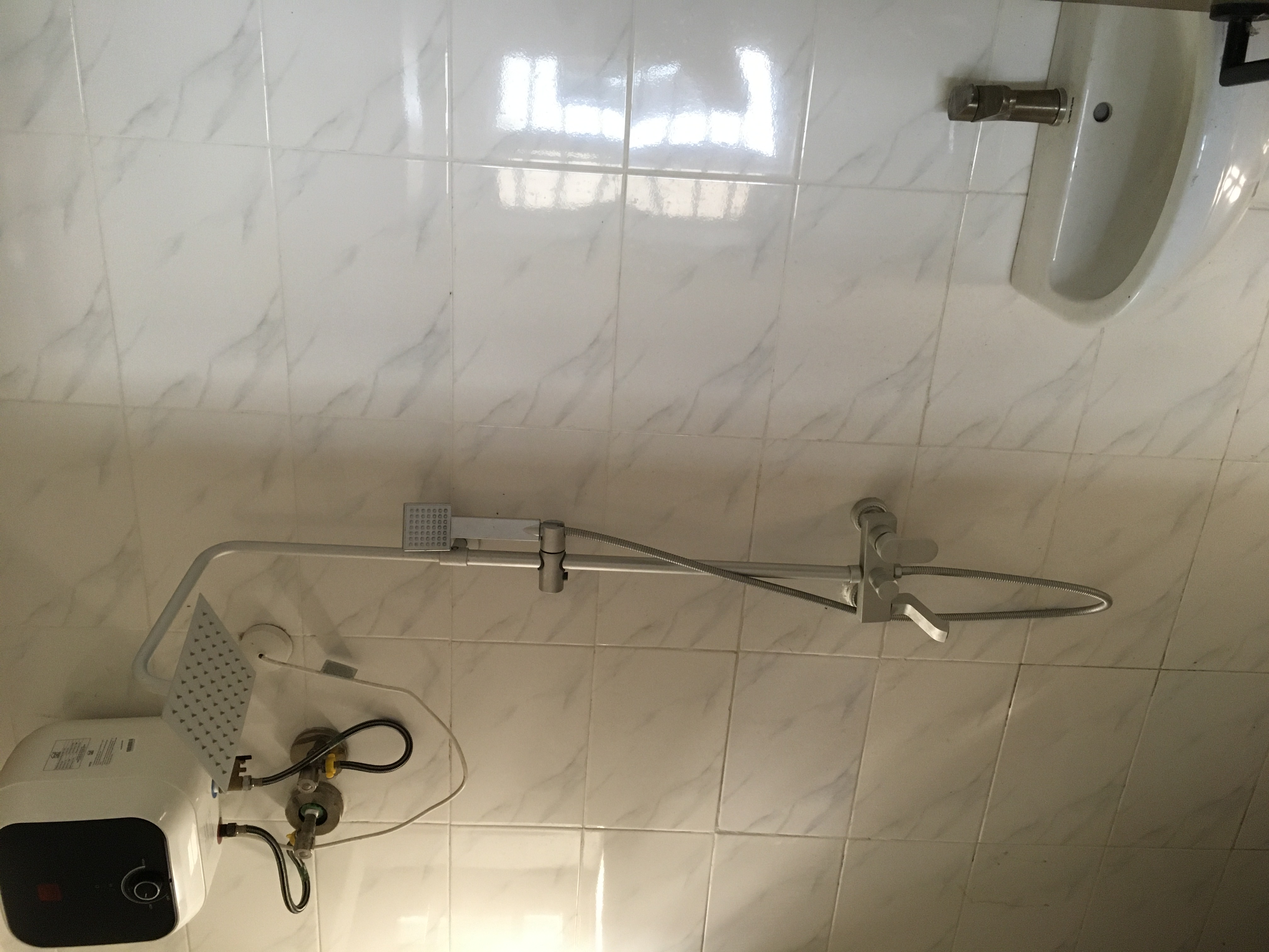 3 Bedroom semi Detach With B.Q