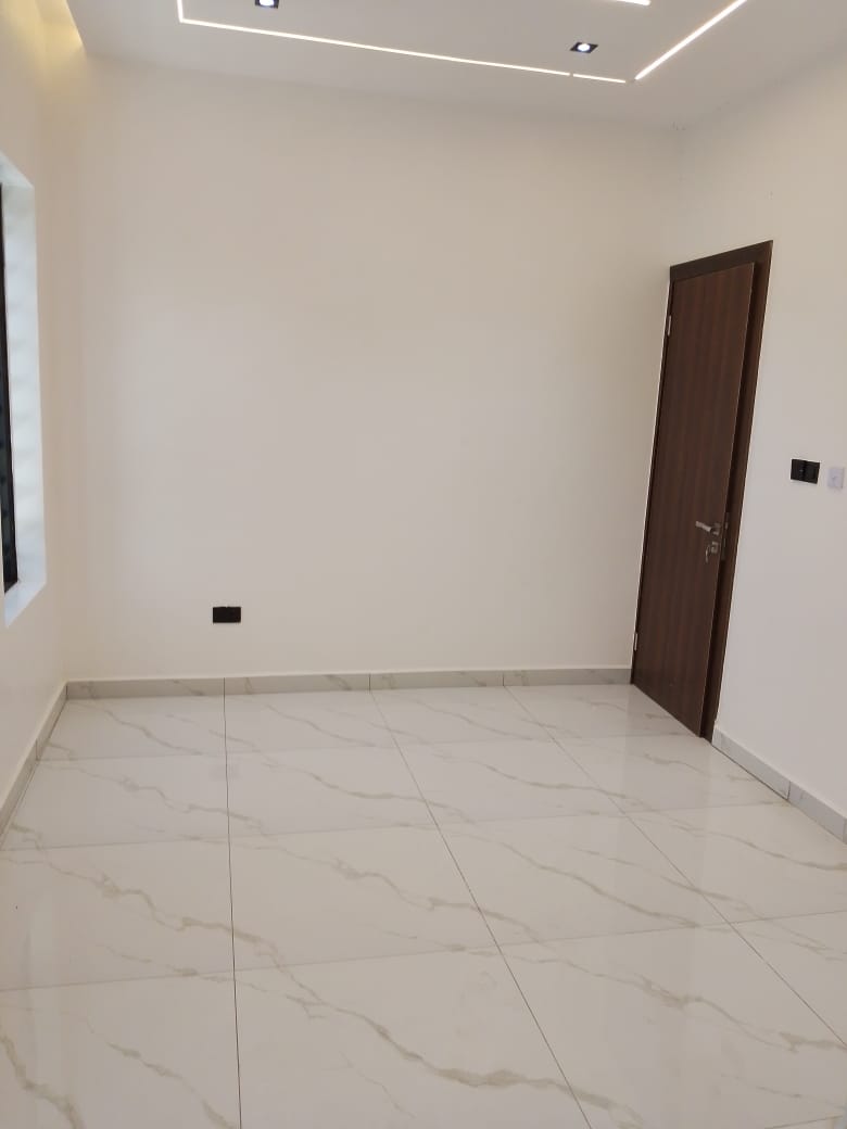 2 Bedroom Flat at Brownstone Estate for SALE: