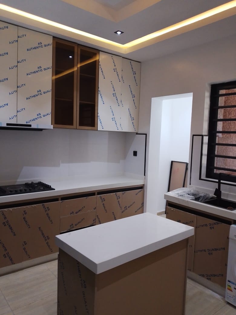 3 Bedroom Flat at Brownstone Estate for SALE: