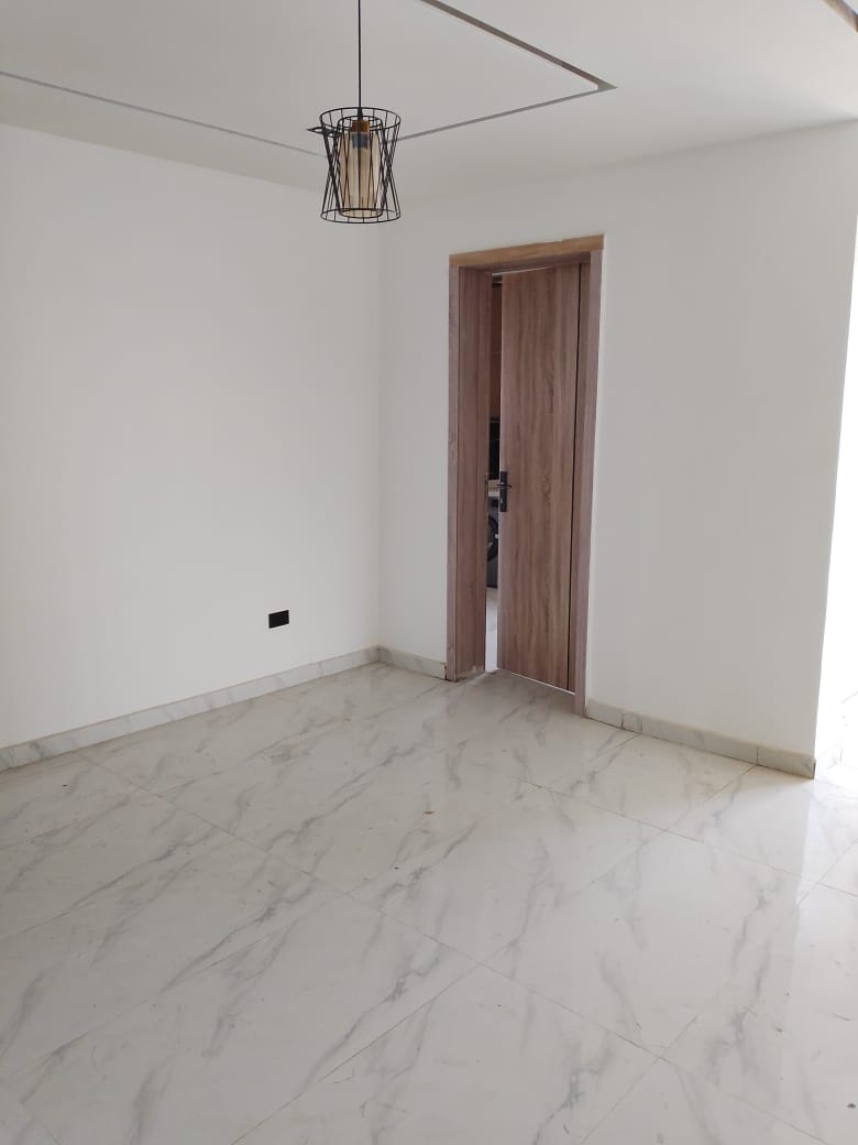 2 Bedroom Flat at Brownstone Estate for SALE: